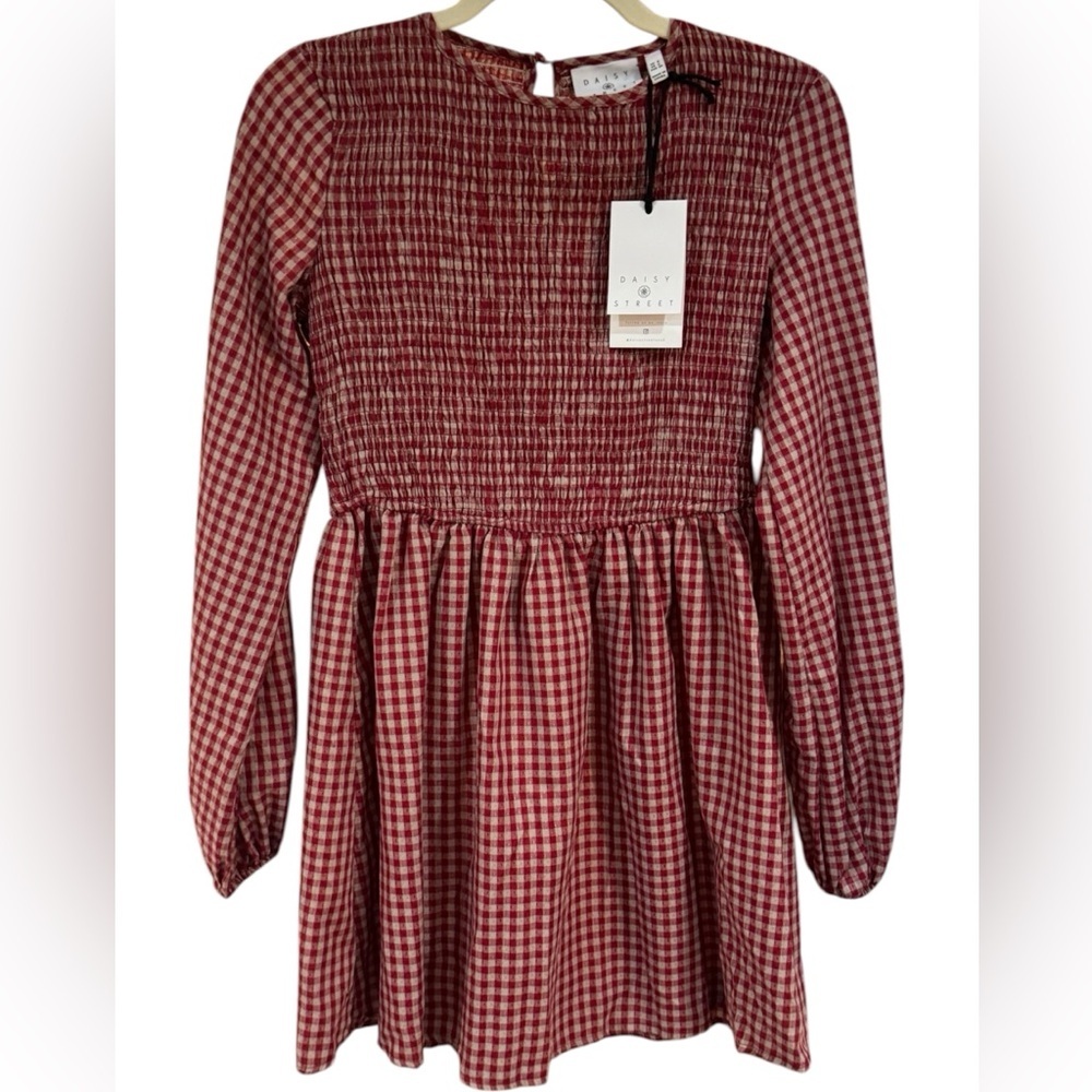 ♥️🤍 Daisy Street Red Gingham Smocked Long-Sleeve Dress - Picture 6 of 6